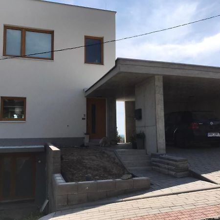 Soukromy Pokoj S Kuchyni A Koupelnou V Radovce Nove Mesto na Morave Dış mekan fotoğraf